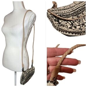 Sakroots crossbody purse